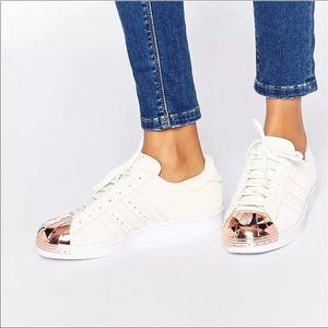 Adidas Limited Edition Superstar sneakers sz 6